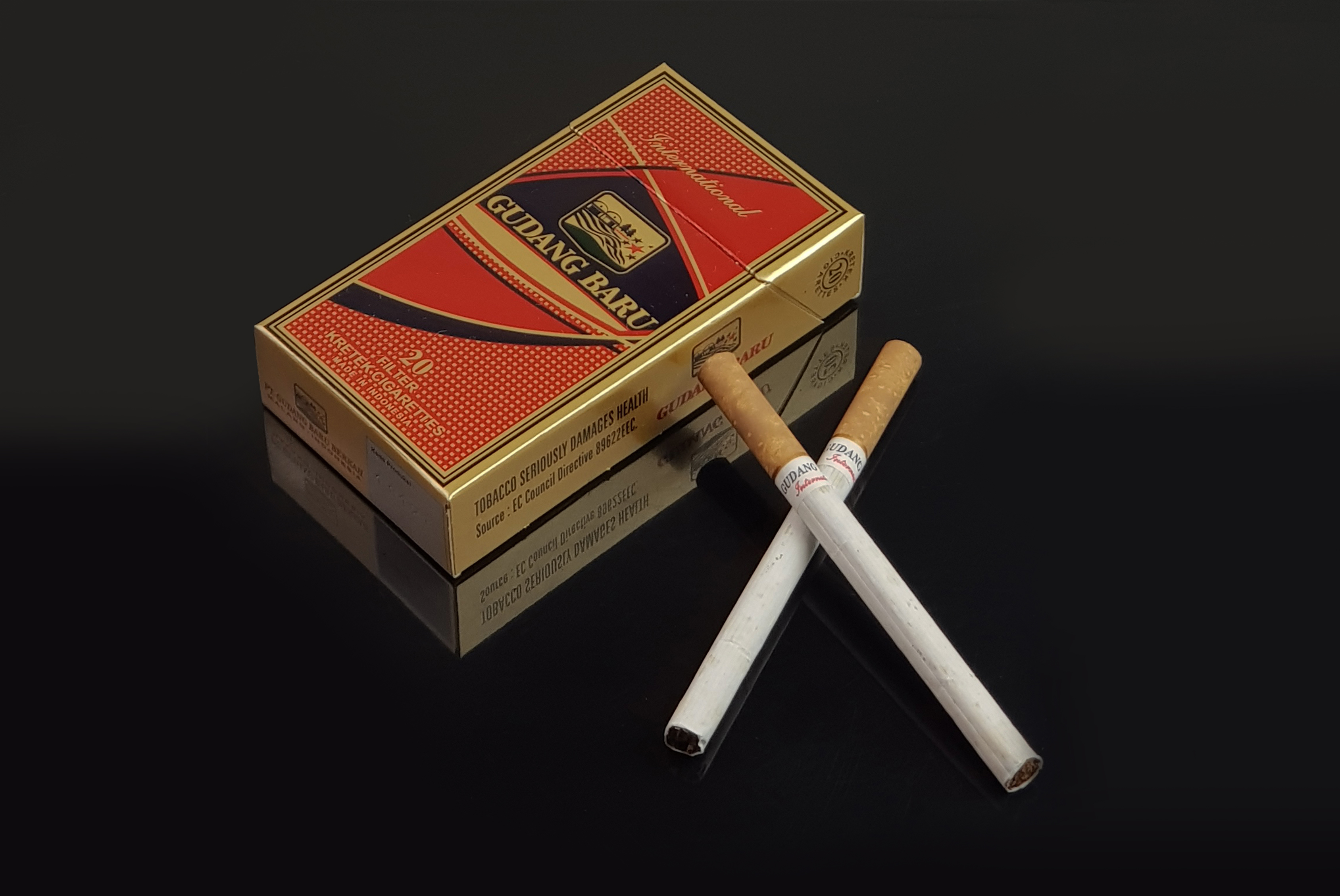 Cigarro Gudang Baru International Cravo