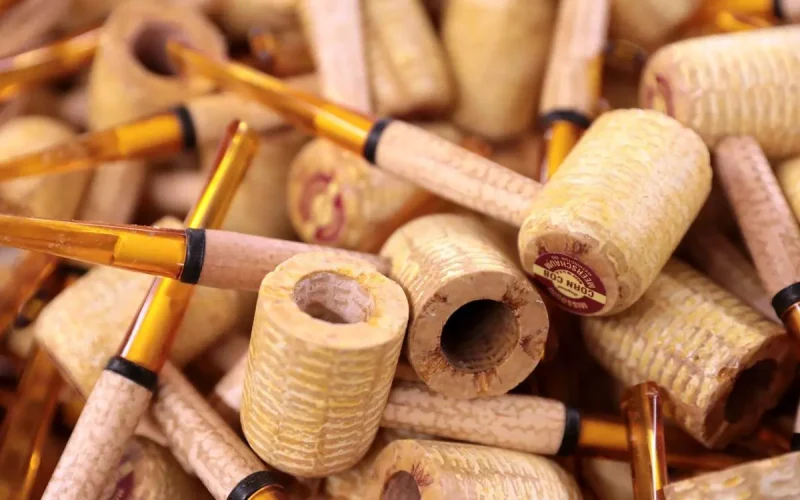 Cachimbos de milho (Corn Cob): História, simplicidade e leveza