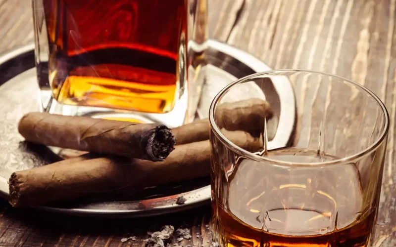 Como degustar charutos: Um mini guia para iniciantes
