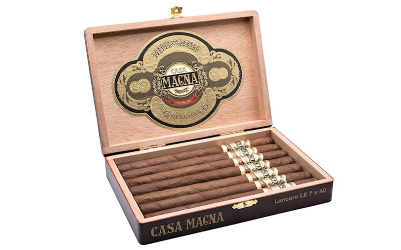 Charuto Casa Magna Colorado Lancero retorna