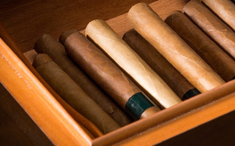 Aromas de charutos diferentes se misturam no umidor ?