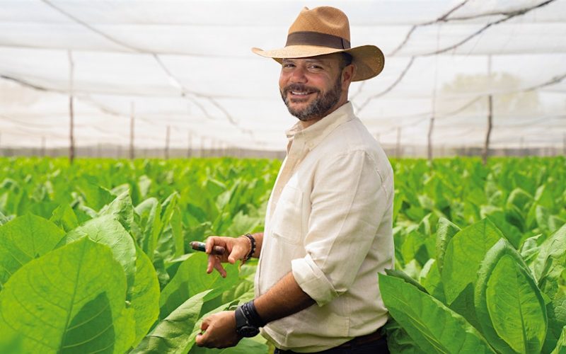 O magnata do tabaco: Nestor Andrés Plasencia